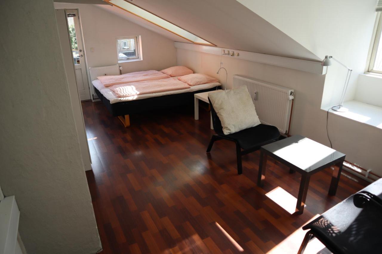 Rooms In Quiet Yellow Courtyard Apartment コペンハーゲン エクステリア 写真